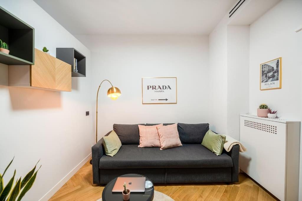 Peachtree Splendido Apt Nel Cuore Di Brera ミラノ エクステリア 写真